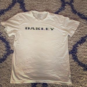 Oakley men’s T-shirt